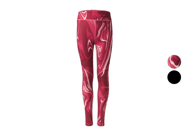 Rode sportlegging met wit marmerpatroon en twee kleurstalen ernaast.