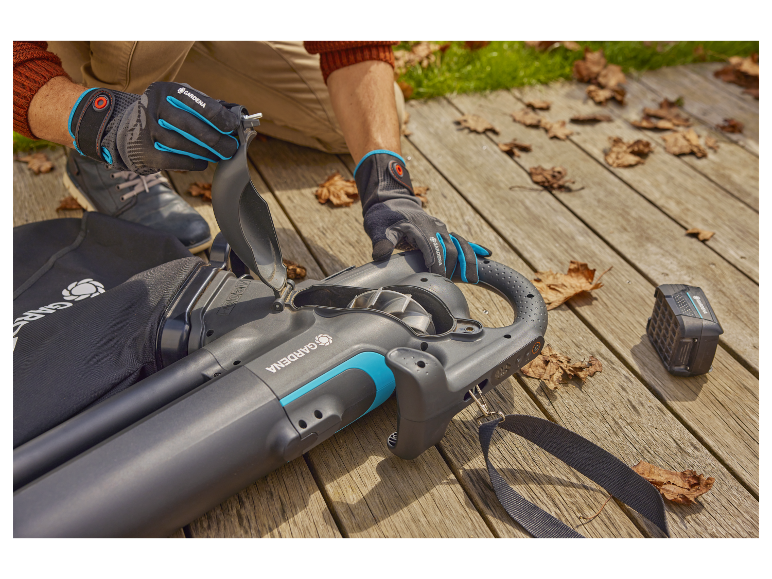 Gardena bladblazer, met accu en handschoenen.