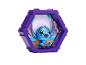 Een paars Disney Stitch speelgoedfiguur in een hexagonale display.