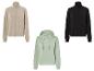 Drie verschillende hoodies: beige, zwart en lichtgroen.