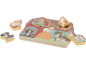 Houten boerderijdierenpuzzel met een schaap, hond, haan, kat en koe.