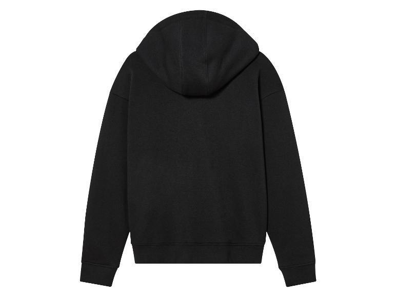 Een zwarte hoodie met capuchon