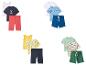 Kinderkleding sets met T-shirts en shorts met kersen-, dinosaurus- en citroenprints.