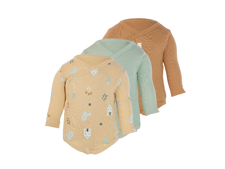 Drie rompertjes met lange mouwen in beige met patronen, mintgroen en bruin.
