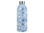 Geïsoleerde waterfles met blauw-witte azulejo print.