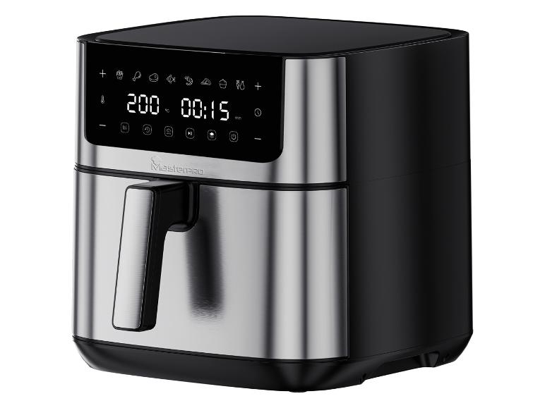 Zwarte en zilveren MasterPRO airfryer met digitaal display dat 200°C en 15 minuten toont.