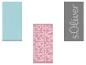 Drie handdoeken: lichtblauw, roze met geometrisch patroon en grijs met 's.Oliver' tekst.