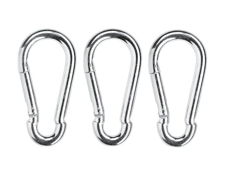 Drie metalen karabijnhaken met automatische sluiting.