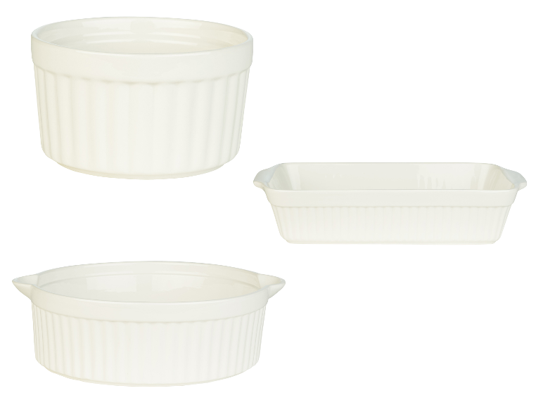 Drie witte keramische ovenschalen: rond, rechthoekig en ovaal