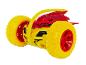 Een gele en rode Spinact stuntauto met grote wielen.