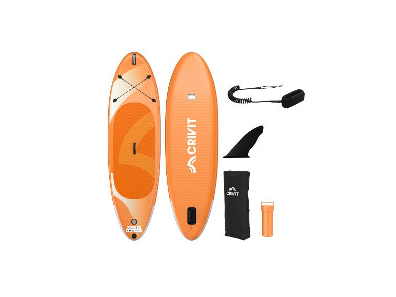 Oranje opblaasbaar stand-up paddleboard met accessoires, inclusief vin, riem en tas.