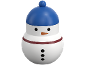 Decoratieve sneeuwpop met blauwe muts en rode sjaal.