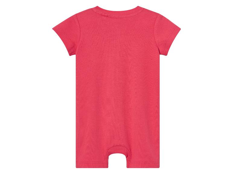Roze baby romper met korte mouwen.