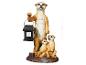 Meerkat familie tuinornament met solarlantaarn, ongeveer 27,5 cm hoog.