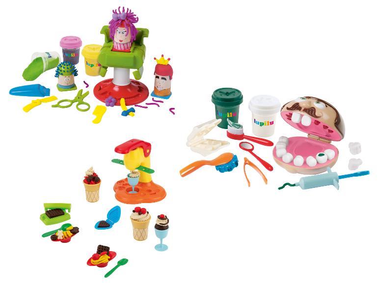 Klei speelsets: een kapsalon, een ijssalon en een tandartspraktijk.