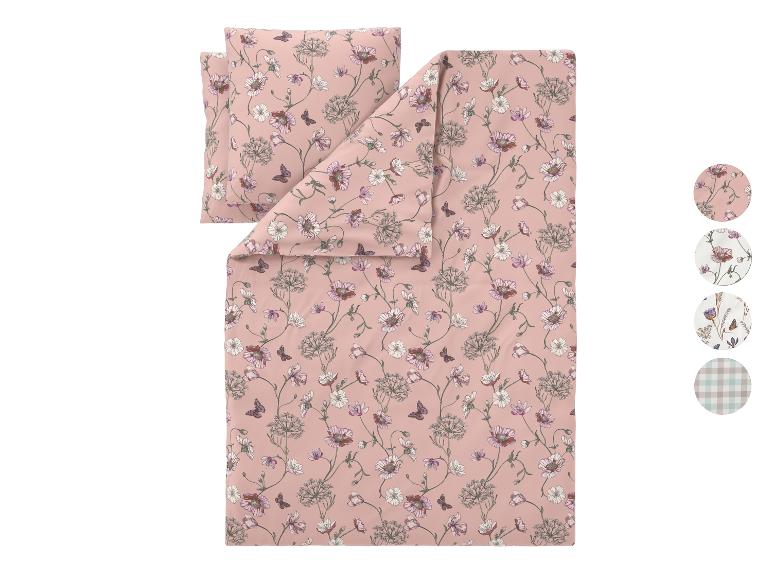 Roze beddengoedset met bloemen- en vlinderpatroon, met voorbeelden van alternatieve patronen.