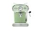 Retro mintgroen espressomachine met chromen details en een drukmeter.
