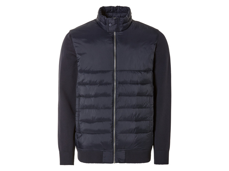 Een donkerblauwe bomberjack met een gewatteerde voering.