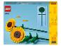 Lego-set met twee zonnebloemen met groene stengels.