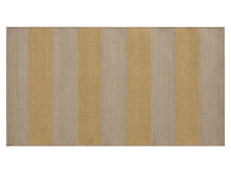 Beige vloerkleed met gele strepen.