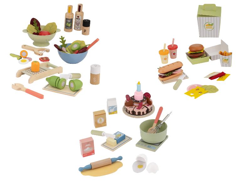 Houten speelset met voedselthema, inclusief salade, burgers, taart en kookgerei.