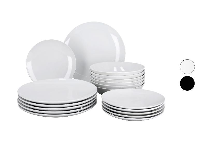 Wit porseleinen servies: borden en kommen.