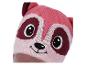 Roze gebreide kinderpet met een berengezichtje.