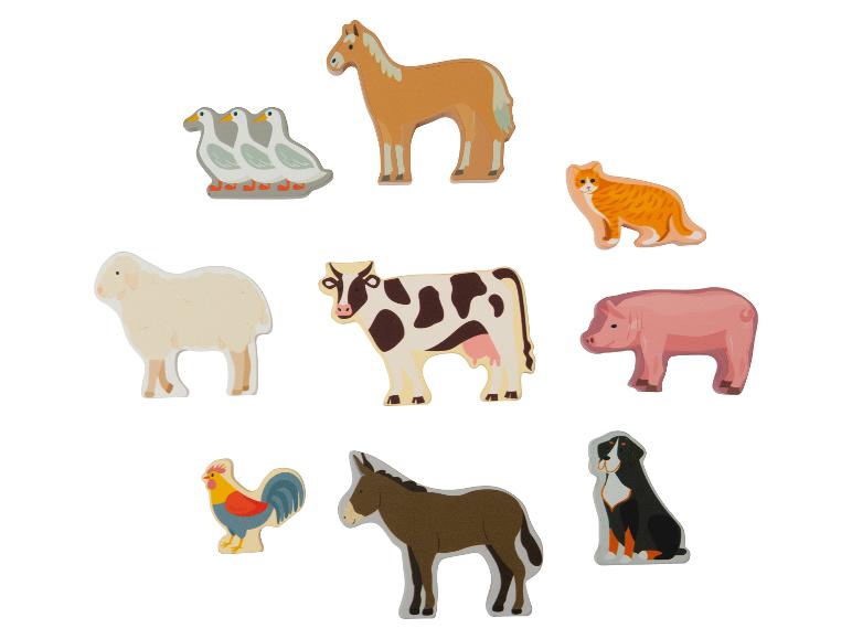 Houten boerderijdierfiguren: paard, ganzen, kat, schaap, koe, varken, haan, ezel, hond.