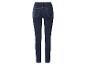 Donkerblauwe skinny jeans voor dames, achteraanzicht.