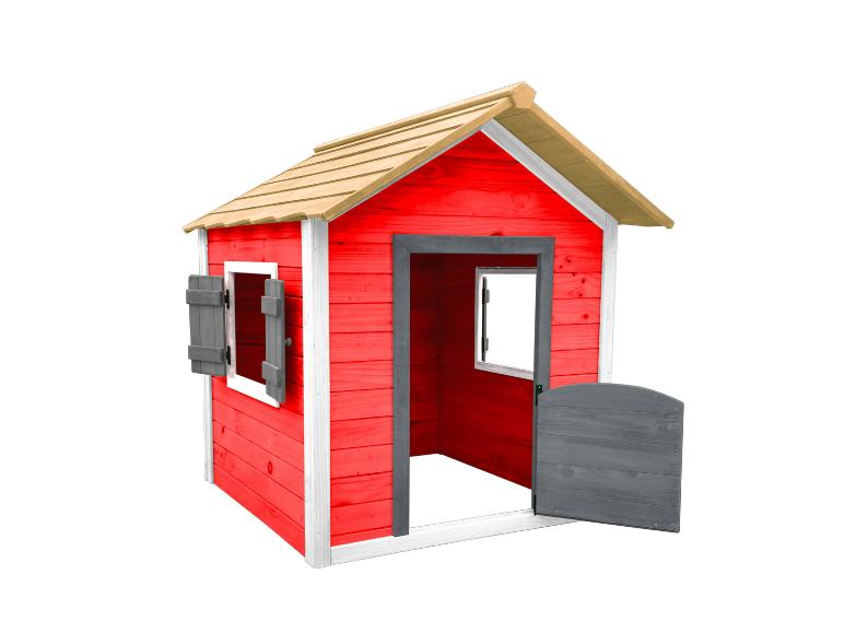 Rood houten speelhuisje met een lichtbruin dak en grijze luiken.