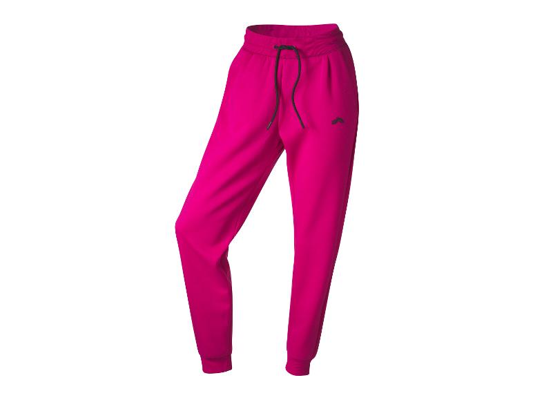 Roze joggingbroek met zwart trekkoord en klein zwart logo