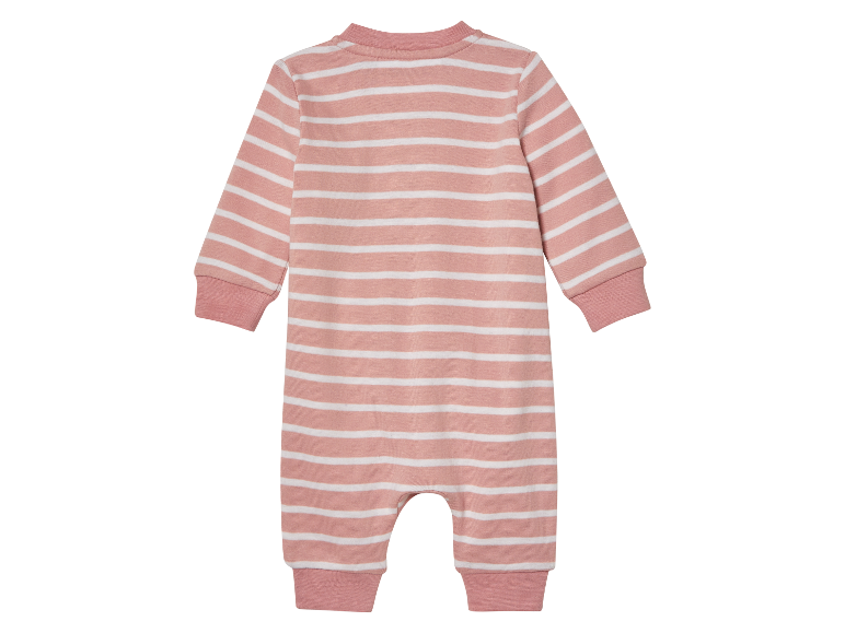 Roze en witte gestreepte baby romper.