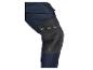 Donkerblauwe werkbroek met kniebescherming.