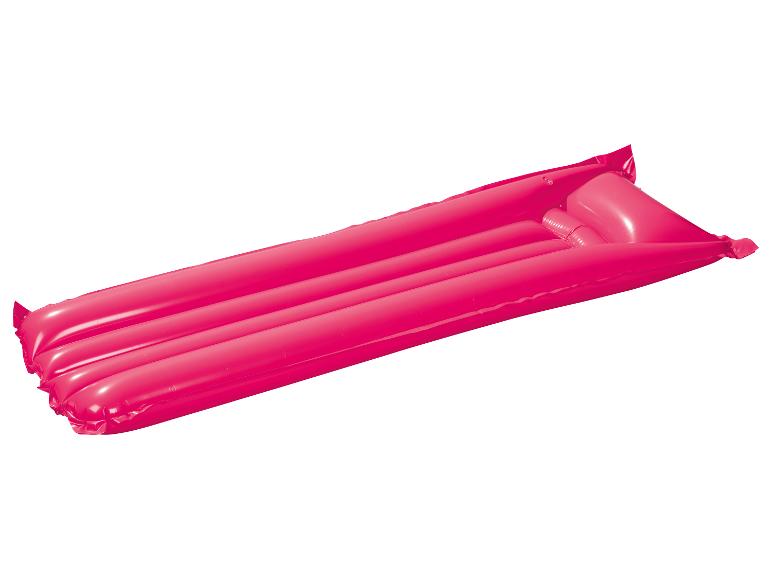 Roze opblaasbaar zwemmatras.