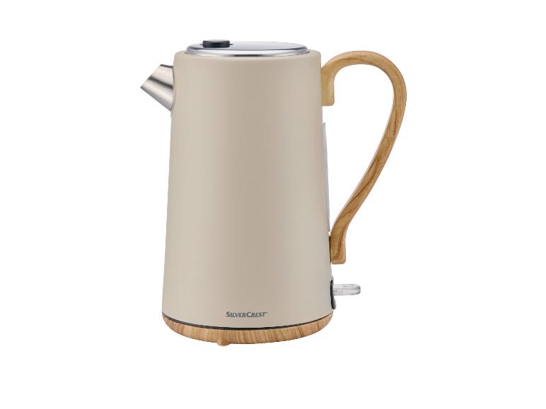 Beige waterkoker van SilverCrest met houten handvat.