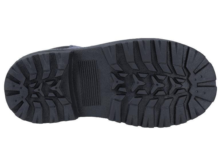 Zwarte zool van een werk- of wandelschoen met een robuust profiel.