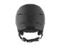 Zwarte skihelm met ventilatiesleuven en verstelbare riem, achteraanzicht.