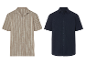 Twee korte mouwen overhemden voor heren: beige gestreept en donkerblauw.