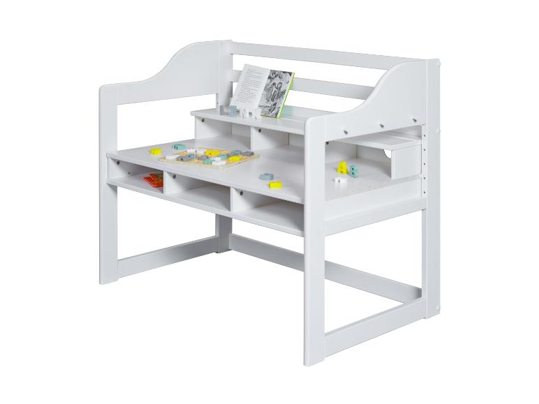 Wit kinderbureau met planken en opbergruimte.