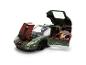 Modelauto in groen en rood met open deuren en motorkappen.