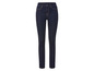 Een paar donkerblauwe skinny jeans voor dames.