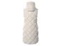 Beige gewatteerde vest met capuchon.