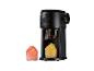 Zwarte slushmachine met twee glazen aardbei- en citroenslush.