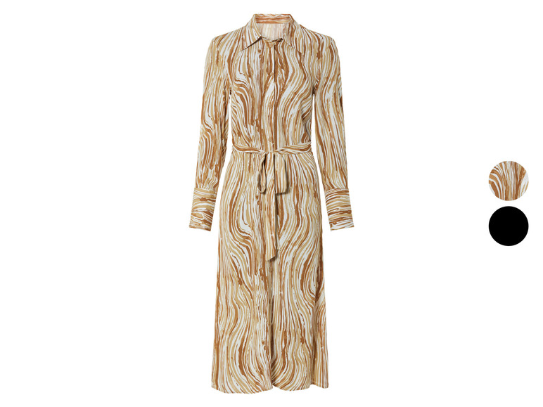 Een lange, beige jurk met een gestreept patroon.