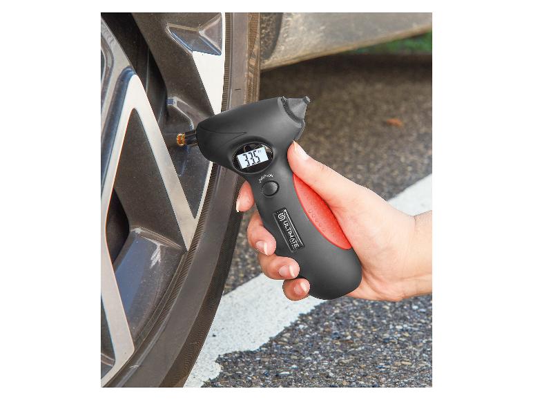 ULTIMATE SPEED digitale bandenspanningsmeter toont 33,5 PSI.
