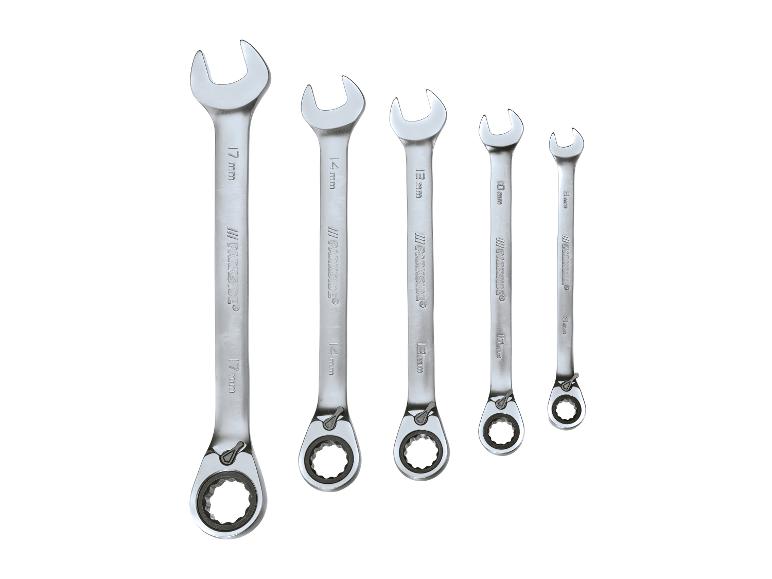 Een set van vijf Parkside combinatieratelsleutels in diverse maten.