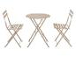 Beige opvouwbare bistroset met een ronde tafel en twee stoelen.