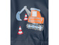 Blauwe regenjas met een print van een graafmachine en verkeerskegels.