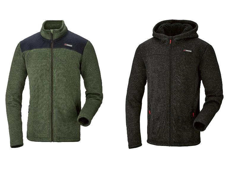 Twee heren fleece jassen: een groene met kraag en een zwarte met capuchon.