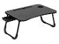 Zwarte opvouwbare bedtafel met tabletsleuf en bekerhouder.